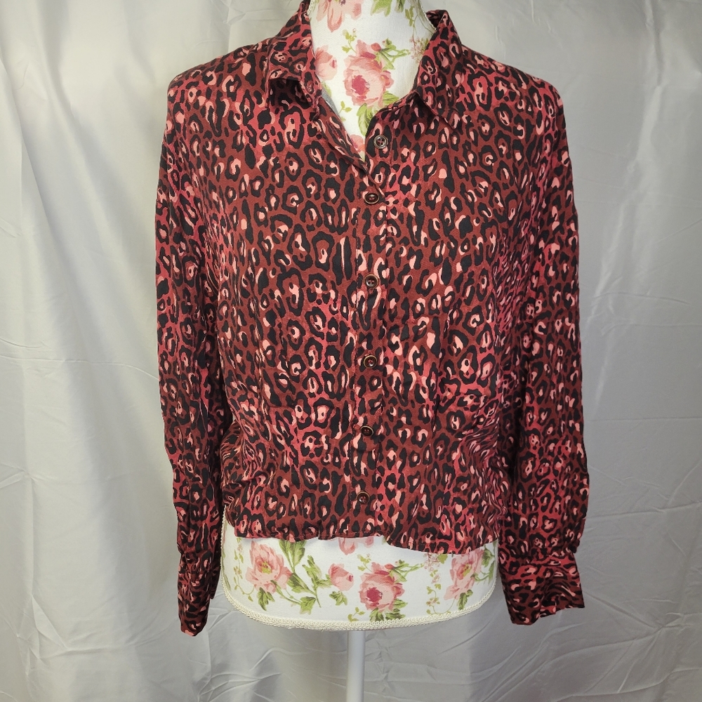 Zara pink leopard print button down